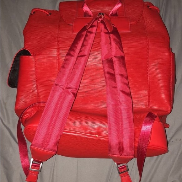 supreme LV red backpack limited edition - Picture 3 of 7